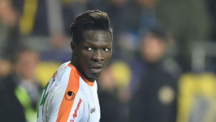 Nsakala Beşiktaş formalı fotoğrafını paylaştı G5