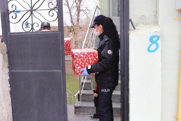 Aşkale İlçe Emniyet Müdürlüğünden Şehit ailesine anlamlı ziyaret G2