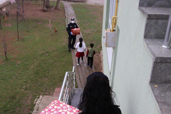 Aşkale İlçe Emniyet Müdürlüğünden Şehit ailesine anlamlı ziyaret G5