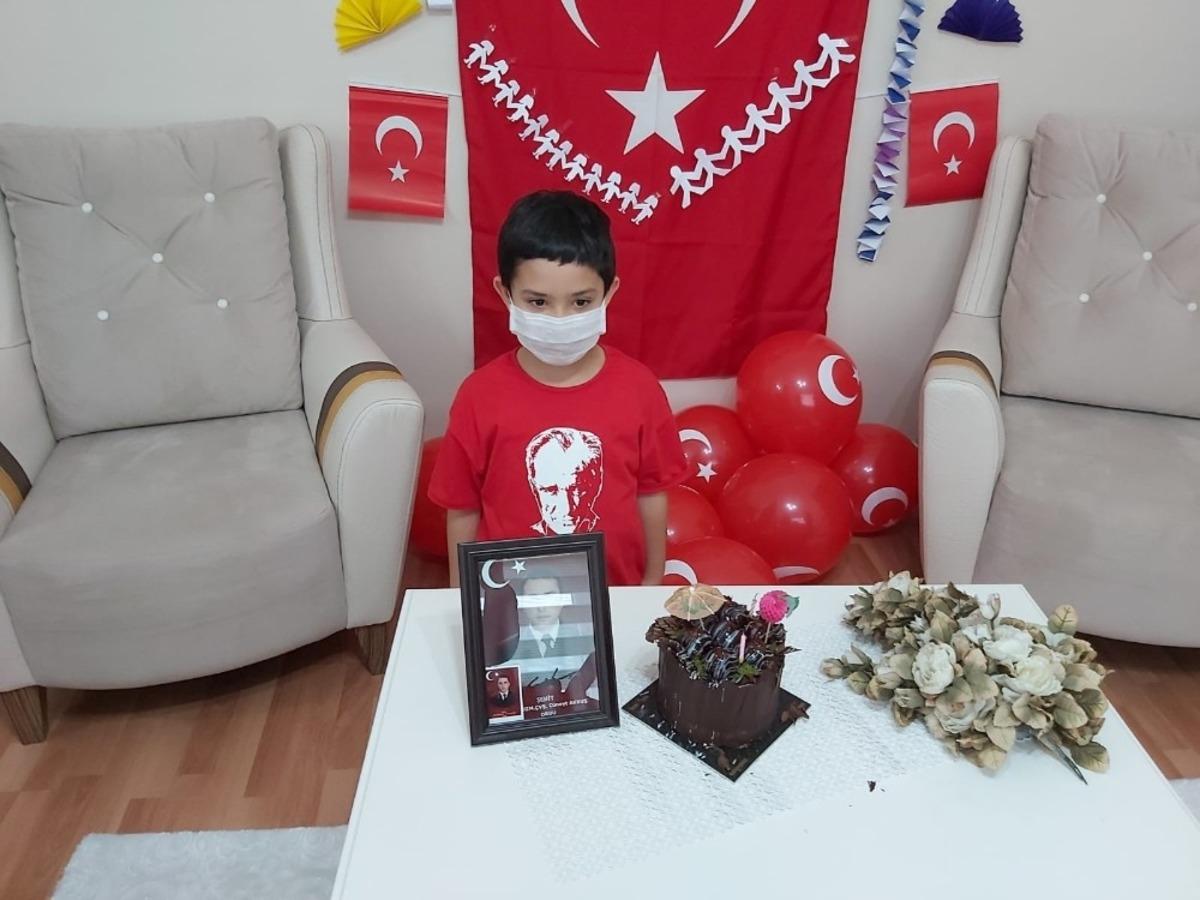 Vali Yavuz&rsquo;dan &ccedil;ocuklara 23 Nisan s&uuml;rprizi