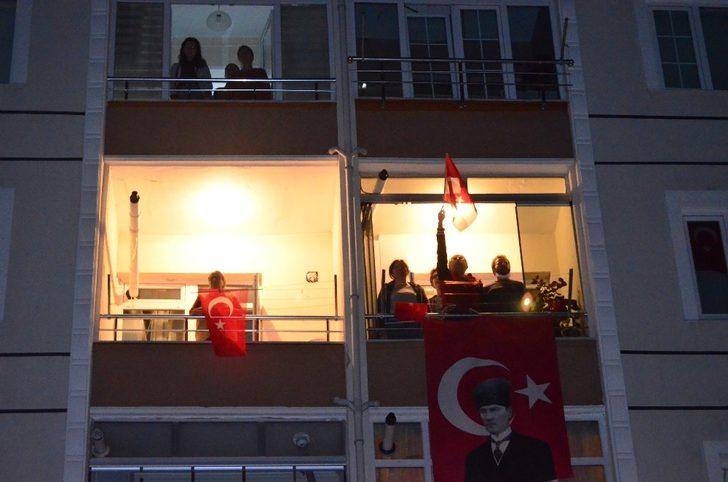 Lüleburgazlılar balkonlara akın etti G4