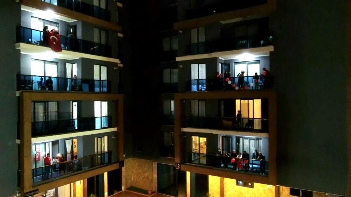 Adıyaman&rsquo;da saat 21.00&rsquo;da İstiklal Marşı coşkusu