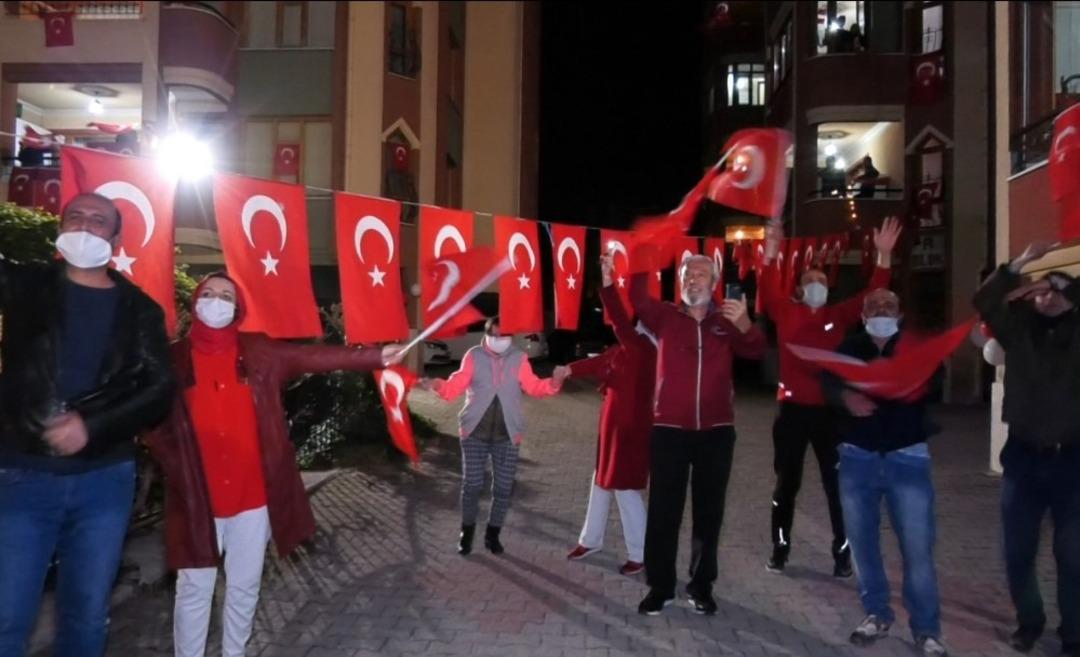 Isparta tek y&uuml;rek oldu, coşku evlere sığmadı