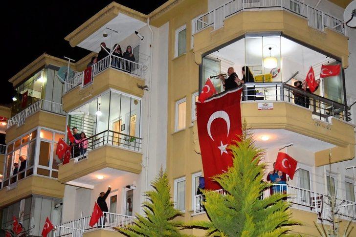 Isparta tek yürek oldu, coşku evlere sığmadı G3