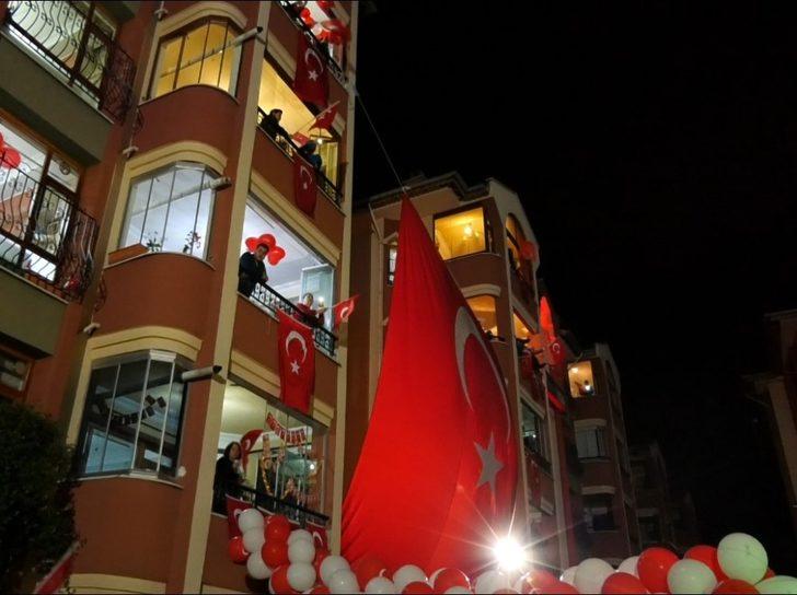 Isparta tek yürek oldu, coşku evlere sığmadı G5