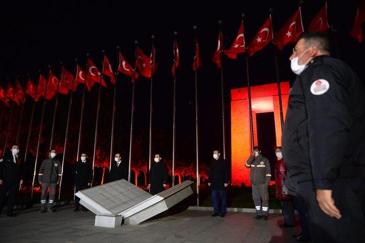 23 Nisan'ı "Şehitler Abidesi"nde kutladılar G3