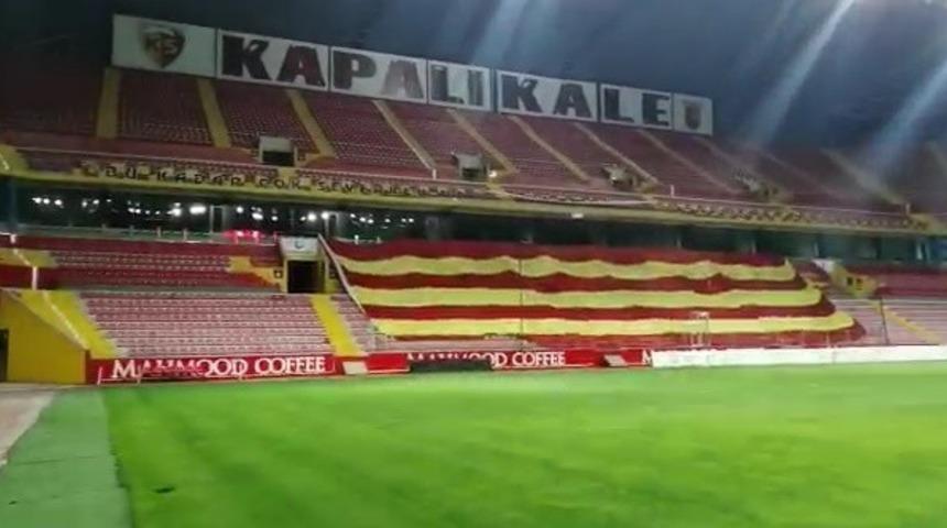 Kayseri Kadir Has Stadyumunda İstiklal Marşı coşkusu