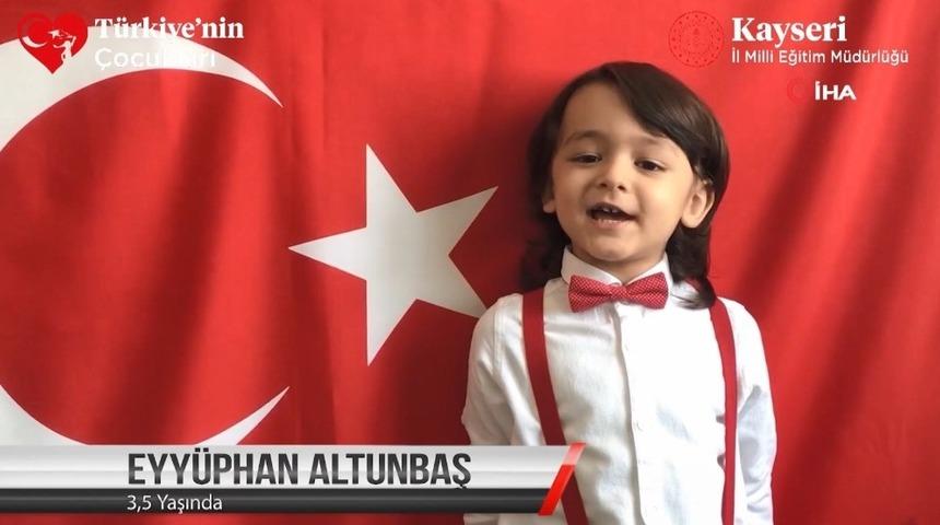 23 Nisan&rsquo;da miniklerin İstiklal Marşı performansı b&uuml;y&uuml;k ilgi g&ouml;rd&uuml;