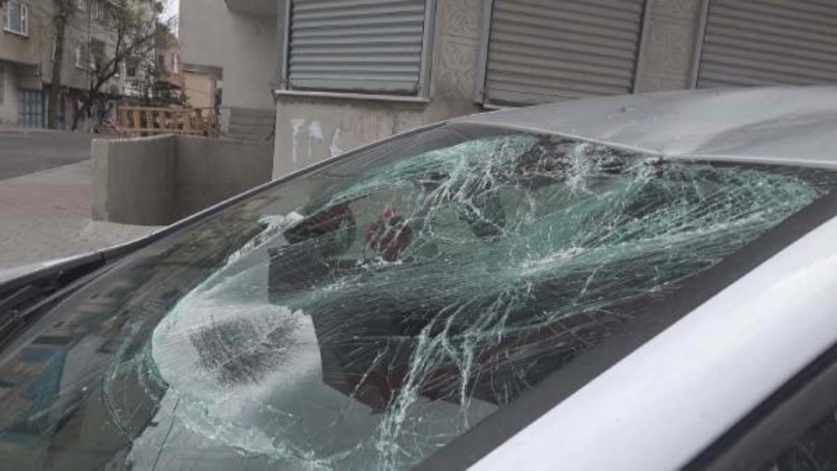 Arnavutk&ouml;y'de inanılmaz olay! G&uuml;venlik kamerasını izleyince şok yaşadı