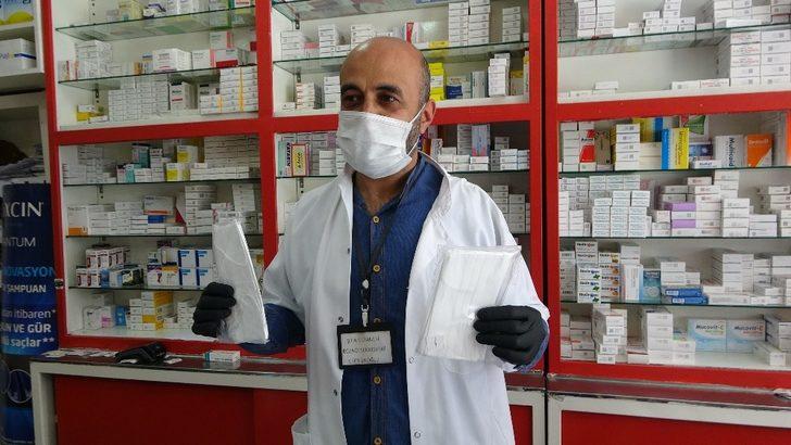 Muş’ta eczaneler ücretsiz maske dağıtımına başladı G2
