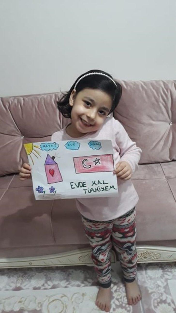 Minik Zeynep’in yüzünü polis ağabeyleri güldürdü G3