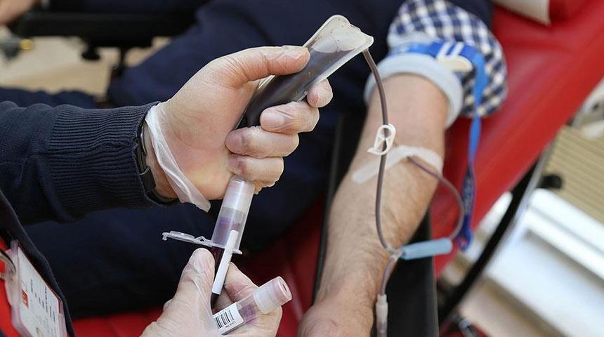 Kan vermek orucu bozar mı? İşte Diyanet&rsquo;in plazma bağışlama ile ilgili a&ccedil;ıklaması... 