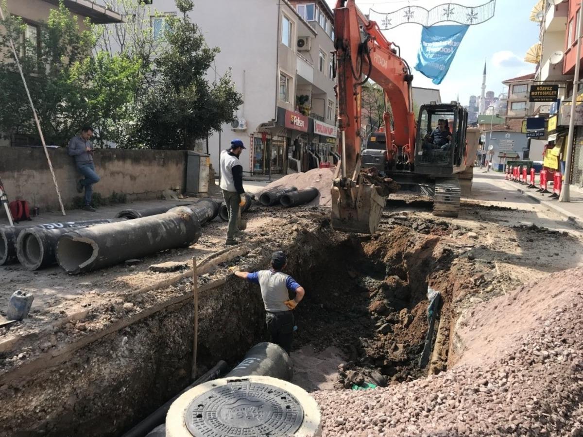İzmit Bağdat Caddesi&rsquo;nde altyapı &ccedil;alışmaları s&uuml;r&uuml;yor