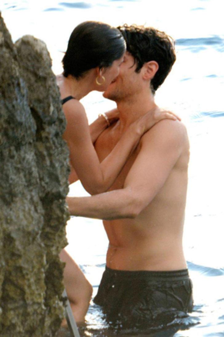 Laetitia Casta yeni sevgilisi ile tatilde G4