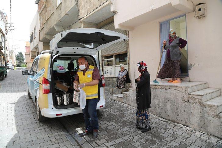 İftarlık sıcak yemekler evlere ulaştırılıyor G2