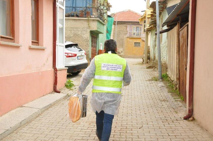 Akşehir’de ihtiyaç sahiplerine iftar yemeği G3