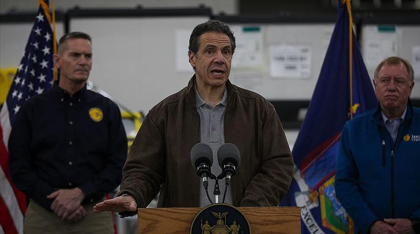 New York Valisi Cuomo: Eyalet 'ekonomik tsunami' ile karşı karşıya kalabilir