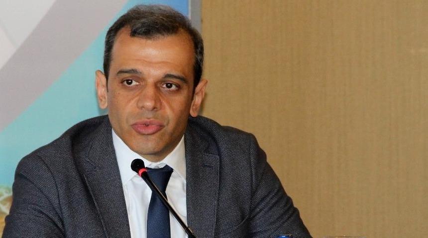 Koronavir&uuml;s yasakları ne zaman ve nasıl kalkacak? Bilim Kurulu &Uuml;yesi Prof. Dr. Alpay Azap'tan &ouml;nemli a&ccedil;ıklamalar