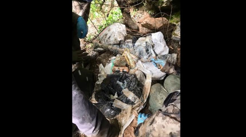 Şemdinli'de drone destekli operasyonda PKK'ya ait silah ve mühimmat ele geçirildi