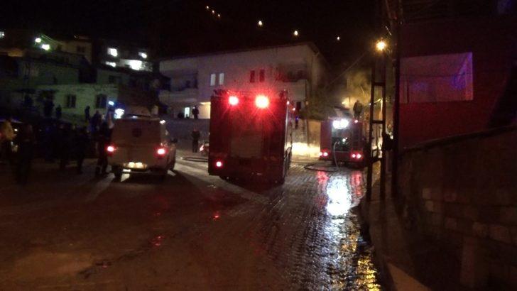 Amasya’da kokutan odunluk yangını G2