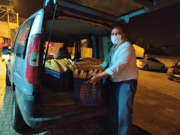 Vatandaş fırına gidemeyince fırıncılar ekmeği vatandaşa götürmeye başladı G3