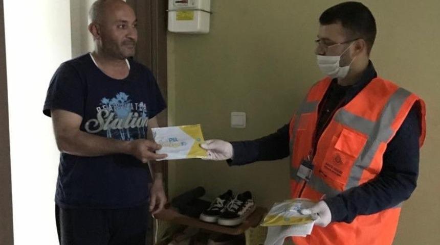 Bing&ouml;l&rsquo;de maske dağıtımı