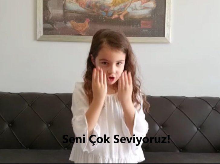 Miniklerden işaret dili ile ‘Evde kal, sağlıkla kal, iyi ki varsın Yeşilay’ mesajı G1