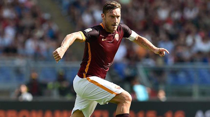 Totti: Oğlumu Lazio'ya gönderecek kadar aptal değilim