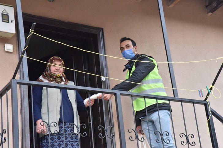 Bilecik’te belediye tarafından evlere 170 bin adet maske dağıtıldı G3