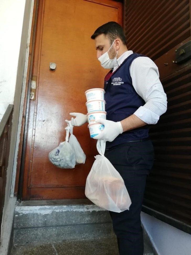 Gaziantep’te sıcak yemek ve gıda paketi yardımı G4