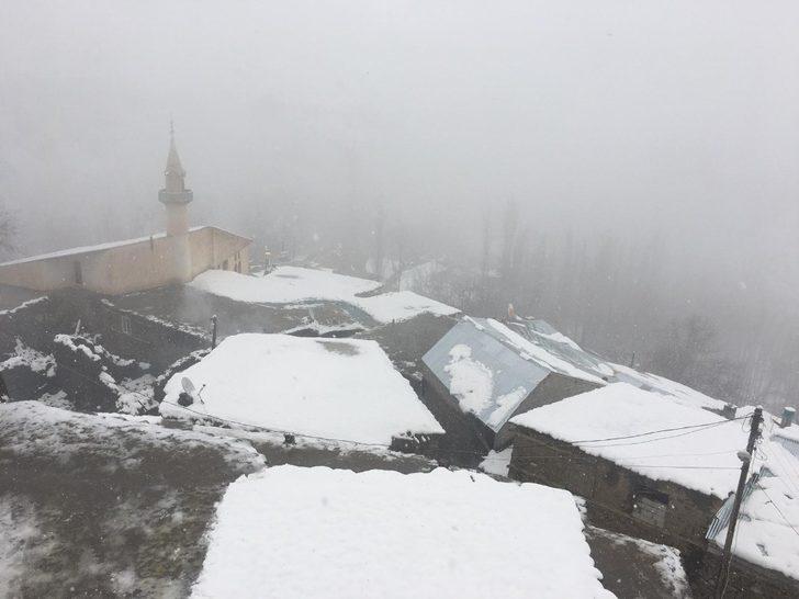 Bahçesaray’da nisan karı sürprizi G3