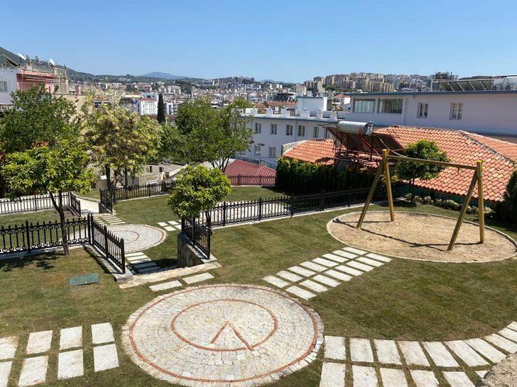 Kuşadası Belediyesi Kitap Parkı tamamlandı G4