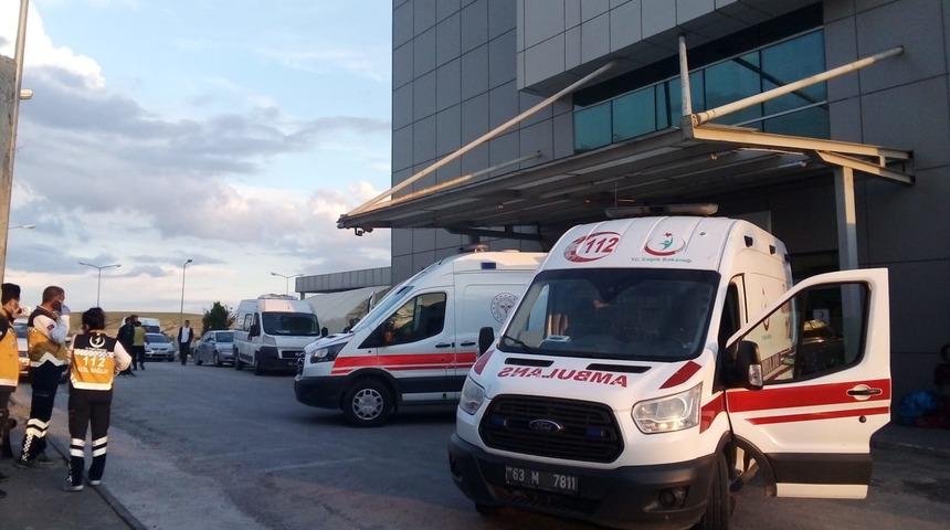 Şanlıurfa'da iki aile arasında kanlı kavga! Taş, sopa ve silahlar havada uçuştu