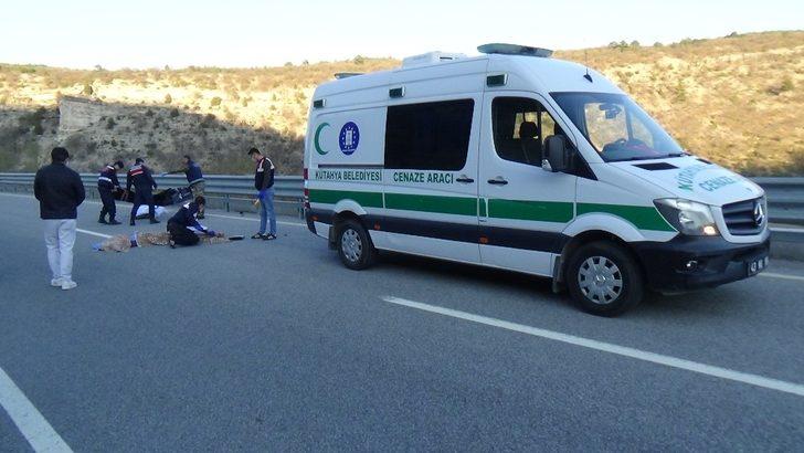 Motosiklet bariyerlere çarptı: 2 ölü G3