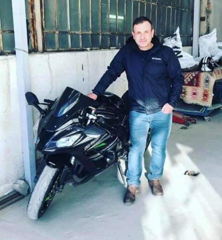 Motosiklet bariyerlere çarptı: 2 ölü G5