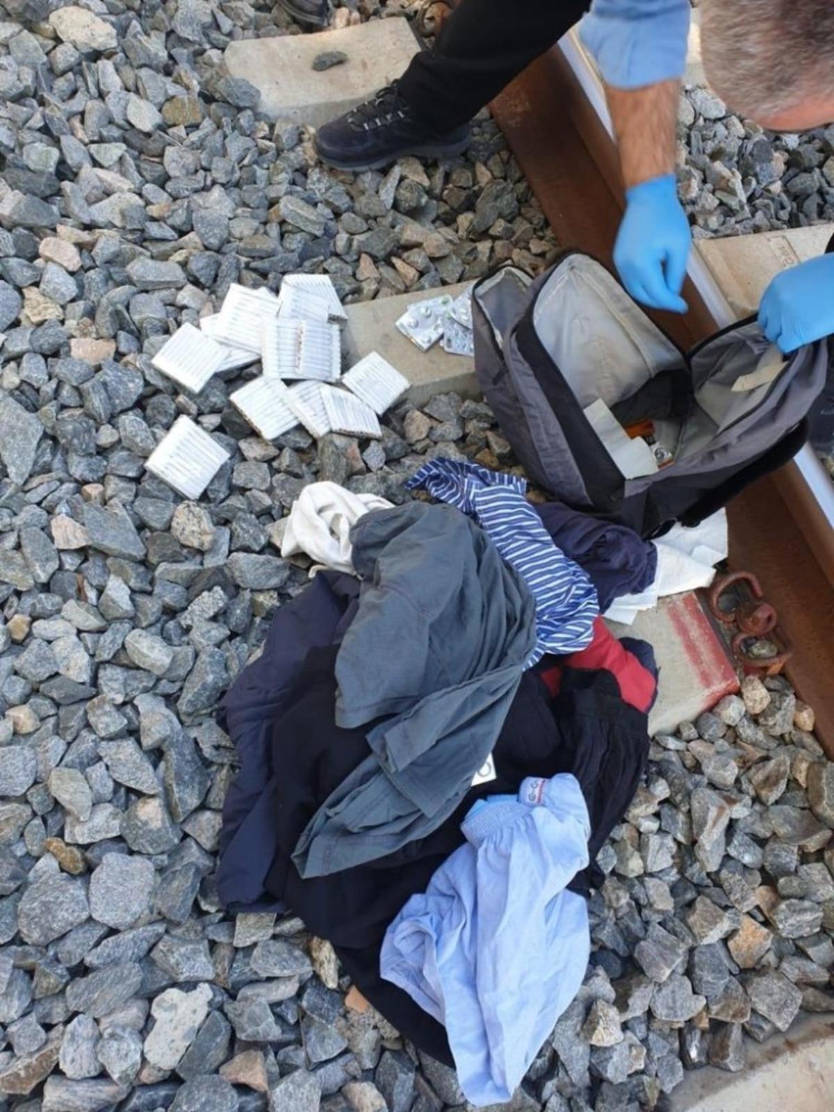 '&Ccedil;antamda bomba var' diyerek raylara oturmuştu! Bakırk&ouml;y'deki panik anlarının detayları ortaya &ccedil;ıktı