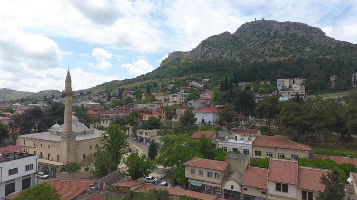 7 asırlık tarihi kent havadan g&ouml;r&uuml;nt&uuml;lendi