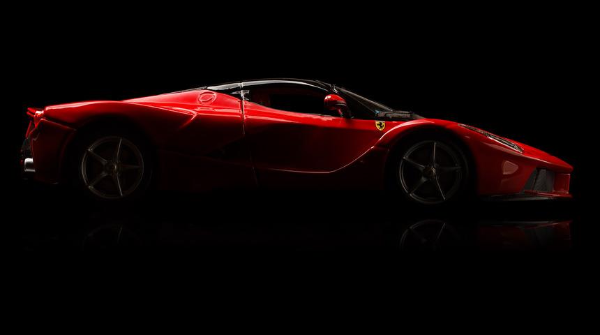 Samsun'da Ferrari otomobili olan bir kişi, 1000 liralık yardıma başvurdu