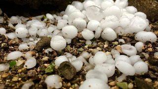 Şırnak Uludere'de ceviz büyüklüğünde dolu yağdı