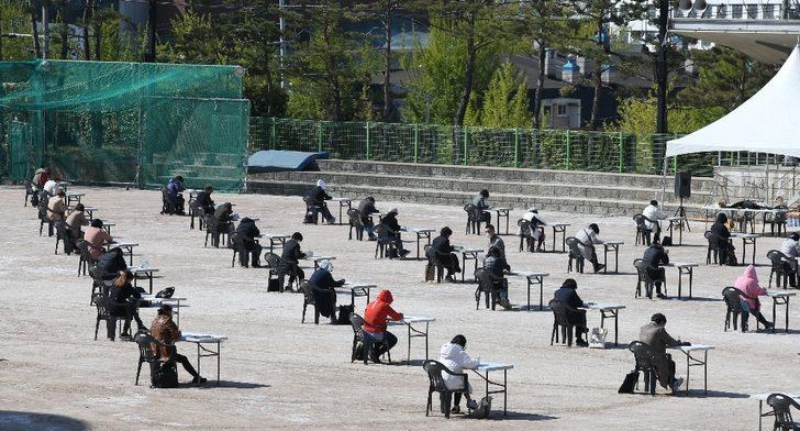 Güney Kore’de koronavirüse karşı açık havada sınav G4