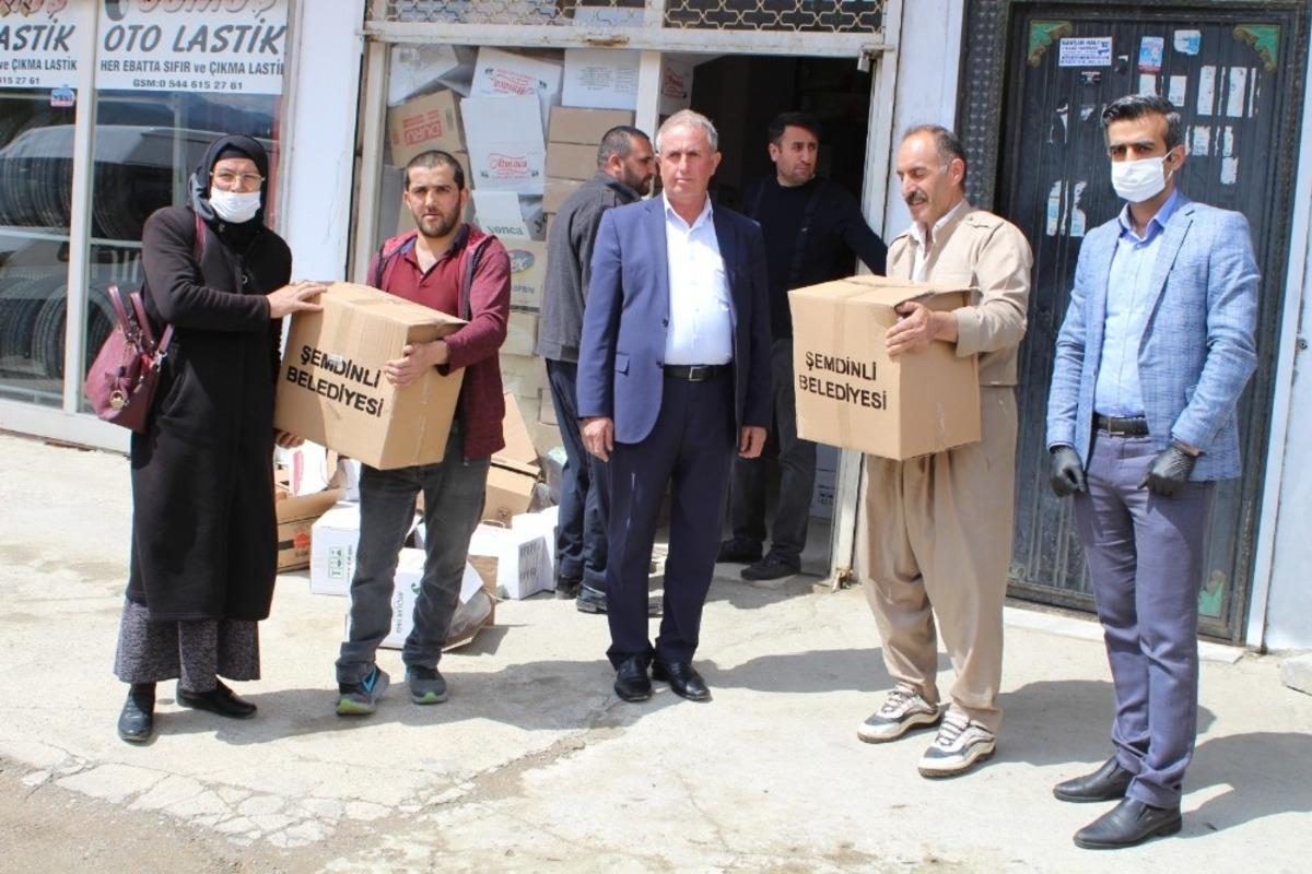Şemdinli Belediyesinden ihtiya&ccedil; sahiplerine yardım
