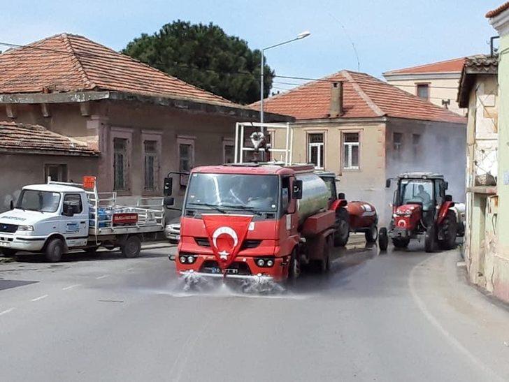 Ayvalık’ta dezenfeksiyon çalışmaları aralıksız sürüyor G3