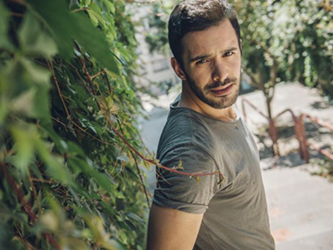 Barış Ardu&ccedil;'tan sevenlerini &uuml;zecek haber