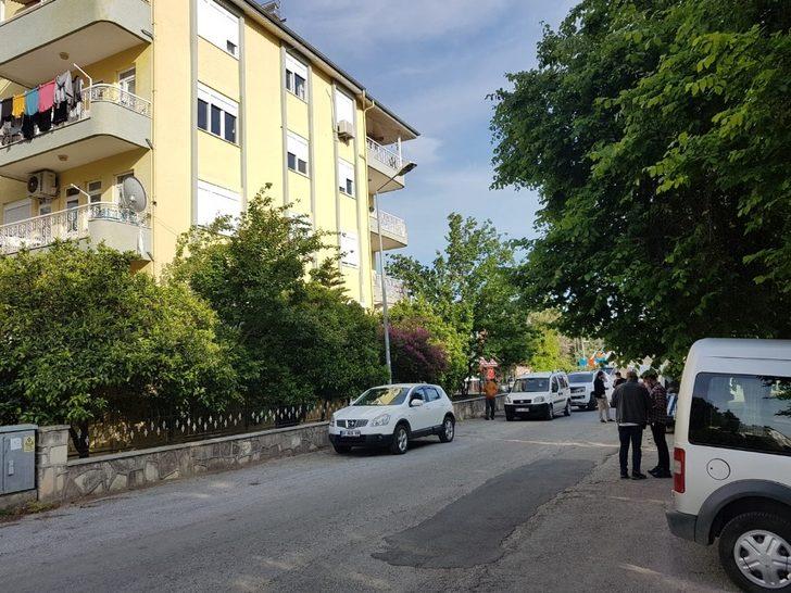 Bıçakla dehşet saçtı, karısını ve baldızını yaraladı G4