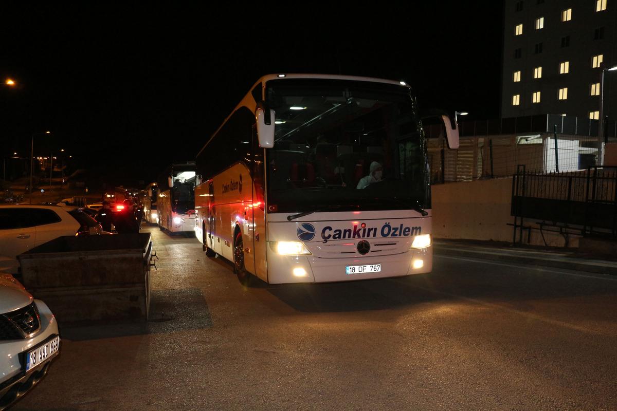 Katar'dan gelen 162 kişi, &Ccedil;ankırı'da KYK yurduna yerleştirildi