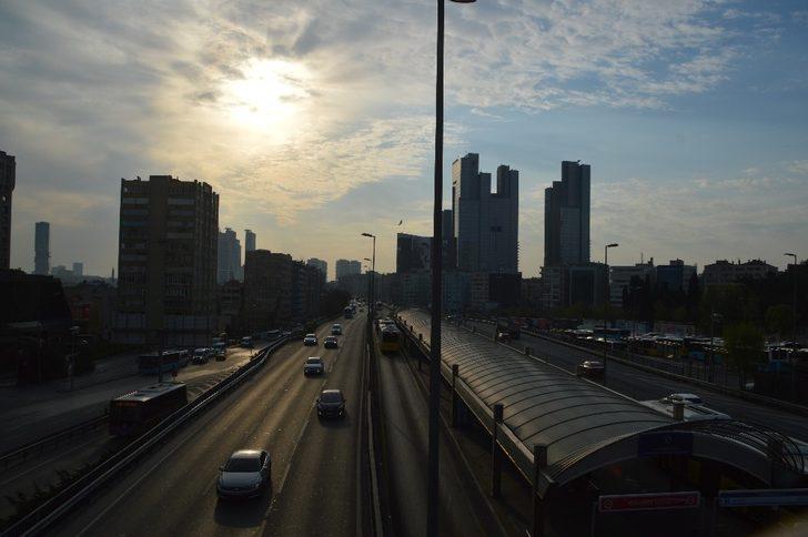 Sokağa çıkma kısıtlaması sonrası İstanbul'da bu sabah! G4