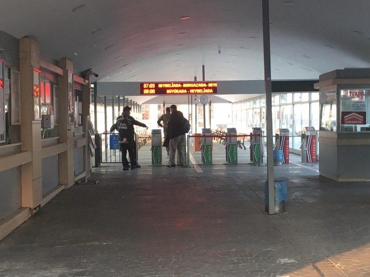 Adalara giriş-çıkışlara kısıtlama getirildi! Vapur seferleri kontrollü olarak yapılmaya başlandı G5