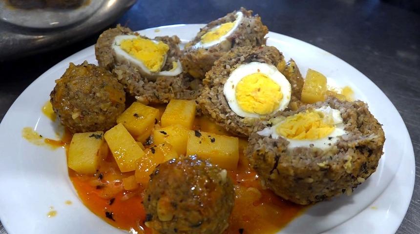 Van'ın yöresel lezzeti Acem köftesi iftar sofralarında