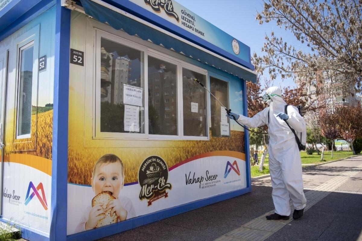 Ekmek b&uuml;feleri d&uuml;zenli olarak dezenfekte ediliyor