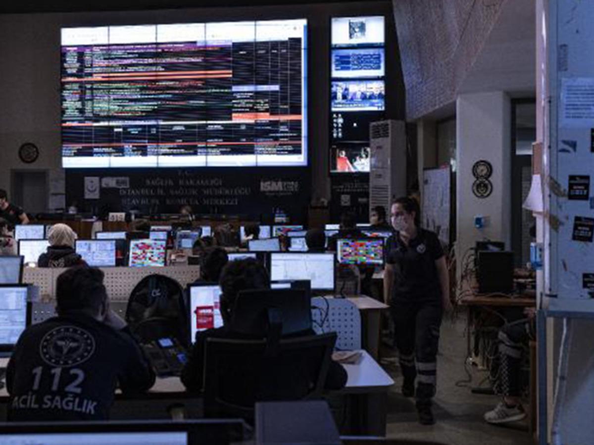 İstanbul'da koronavir&uuml;sle m&uuml;cadelenin kalbi g&ouml;r&uuml;nt&uuml;lendi